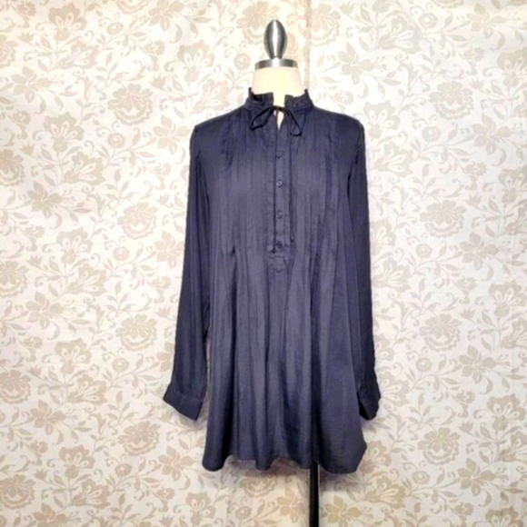 LOFT Elegant Black Women's Top SIZEL29 X23 W INCH - Picture 1 of 7